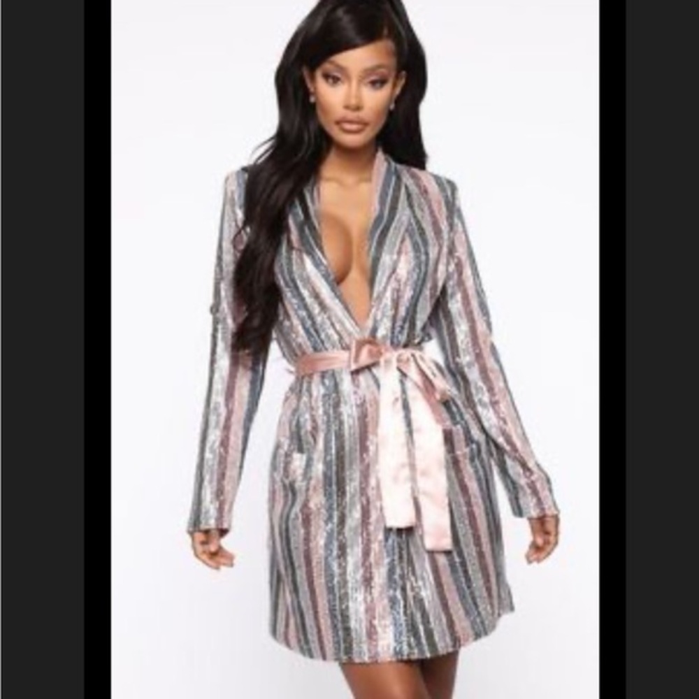 Ontwelfth belted sequin multicolor jacket. Medium.